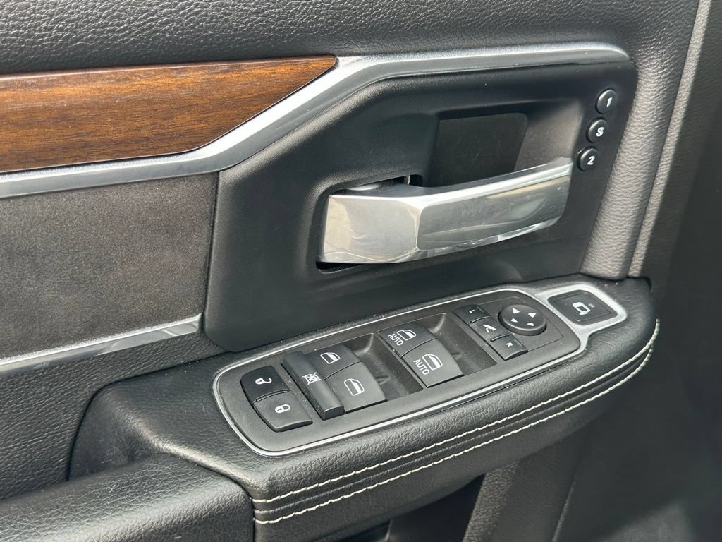 Used 2022 RAM 2500 Laramie AWD/4WD image 17