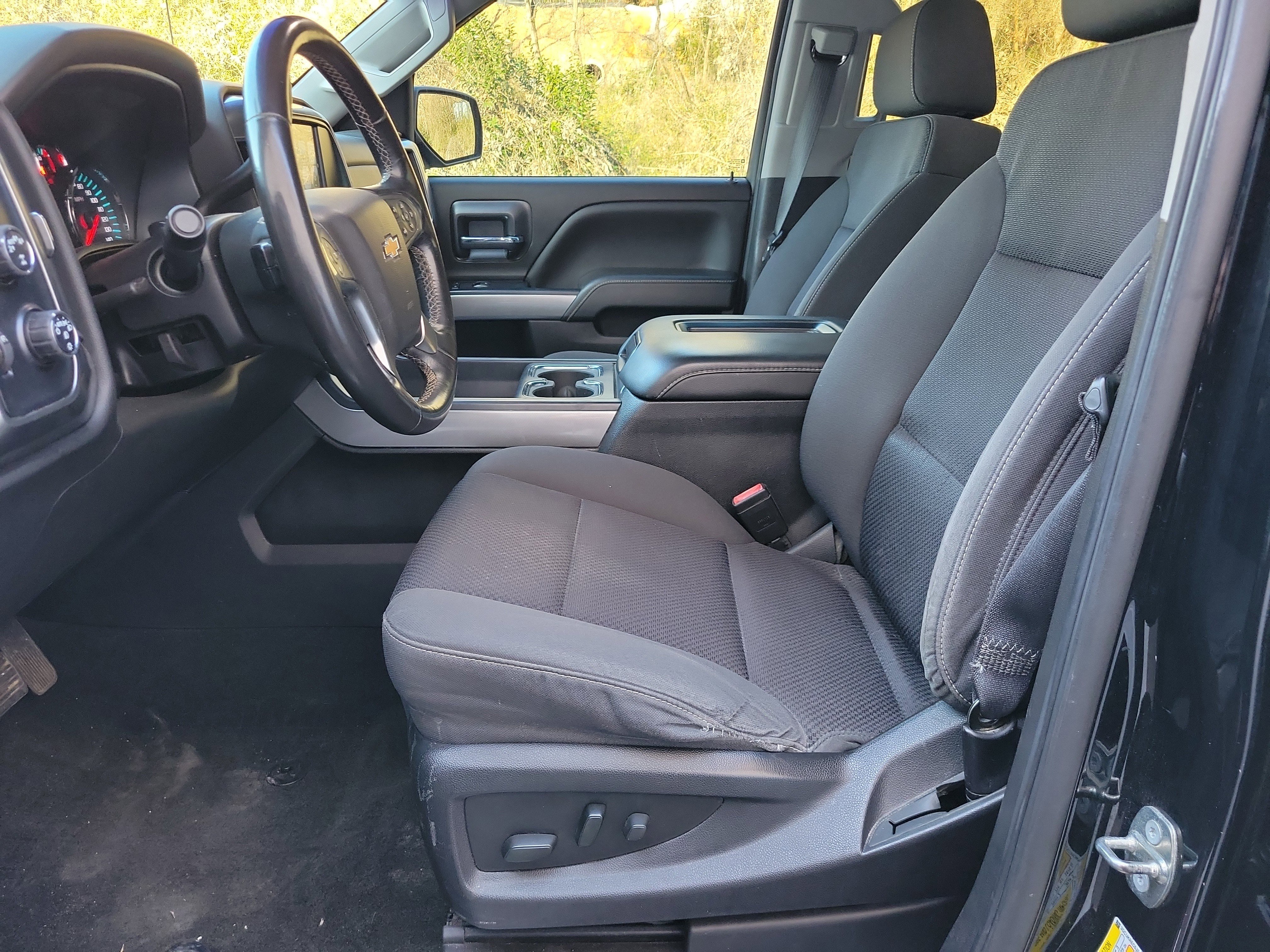 Used 2018 Chevrolet Silverado 1500 LT w/ All Star Edition image 12
