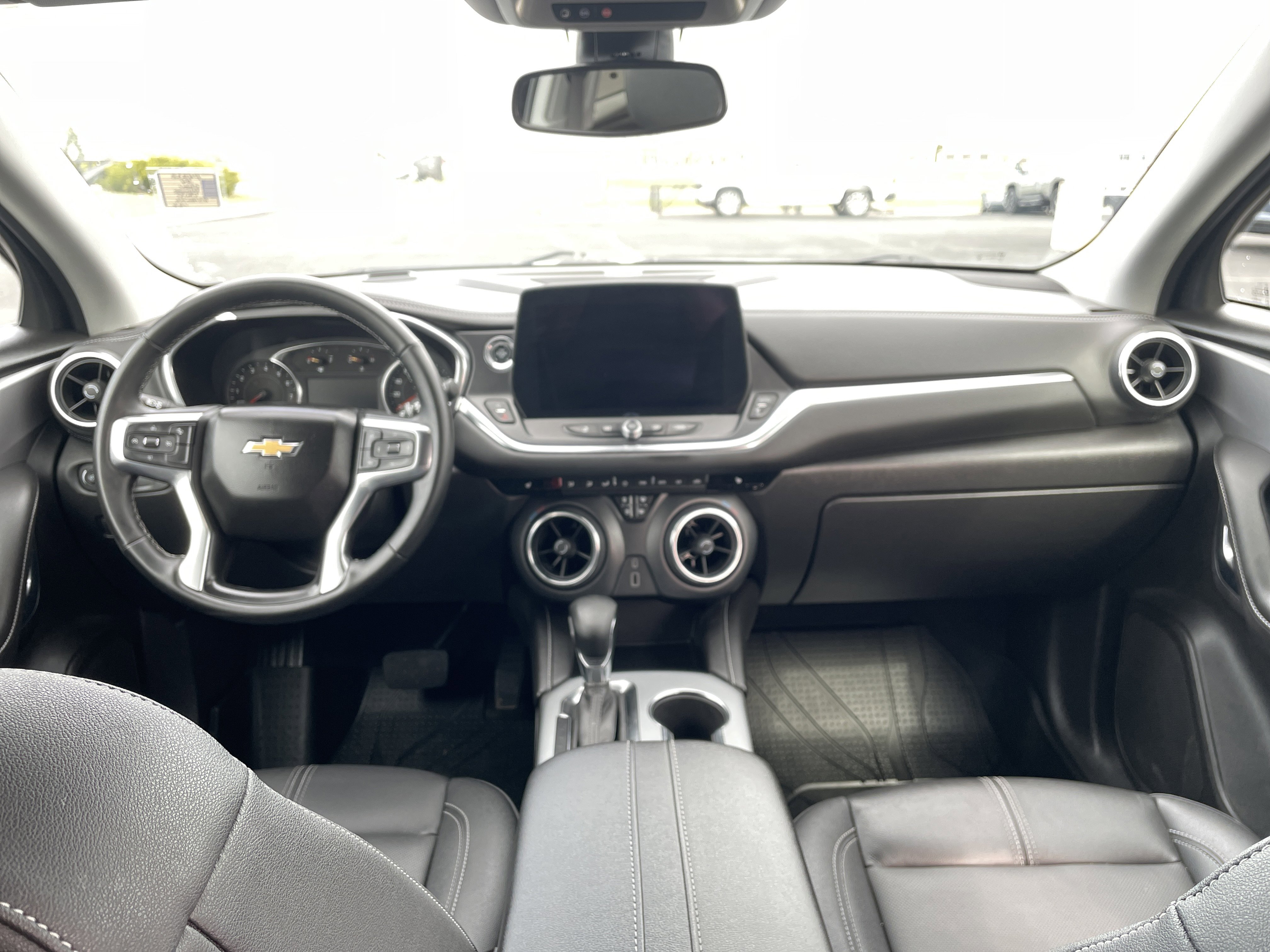 Certified 2024 Chevrolet Blazer LT w/ Midnight/Sport Edition image 17