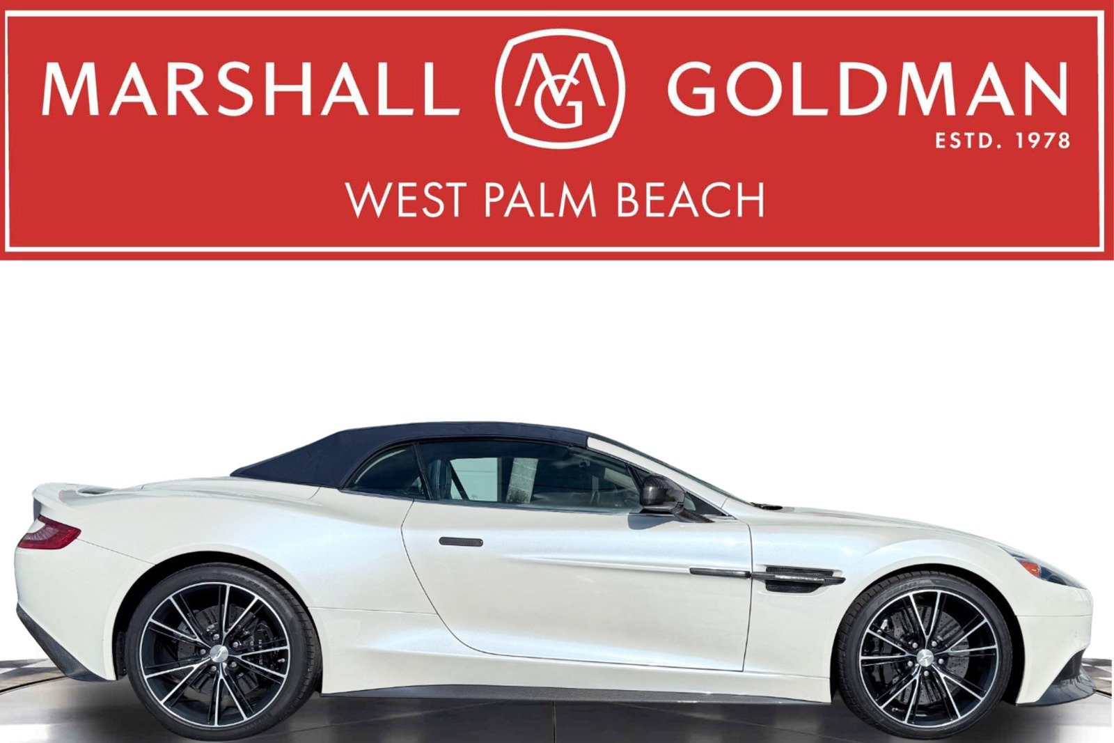 Used 2014 Aston Martin Vanquish Volante RWD image 2