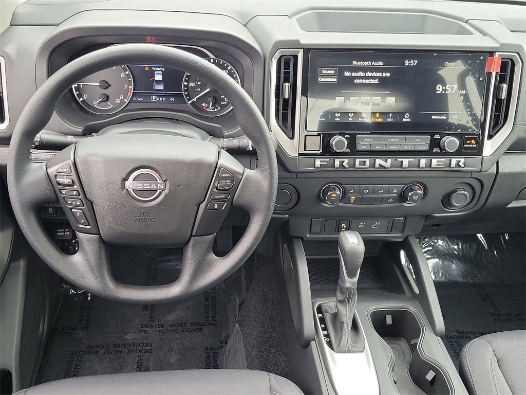 Used 2025 Nissan Frontier SV image 10