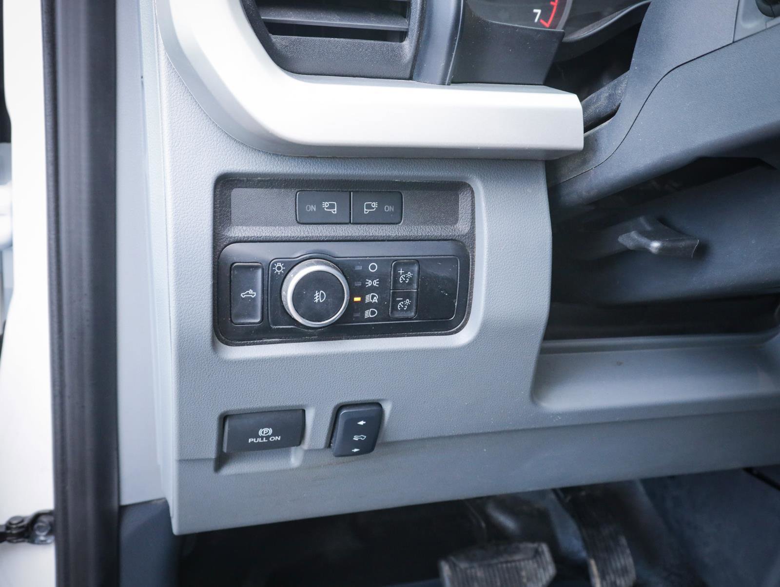 Used 2023 Ford F350 XLT w/ FX4 Off-Road Package image 21