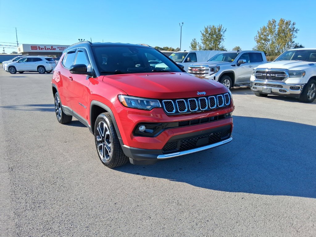 Used 2024 Jeep Compass Limited AWD/4WD image 5
