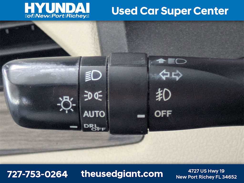 Used 2015 Toyota Sienna XLE image 35