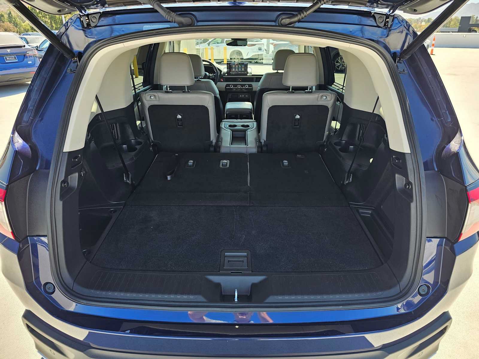 Used 2025 Honda Pilot Touring image 16