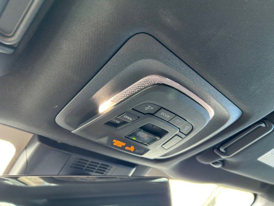 Used 2023 Subaru Solterra AWD image 36