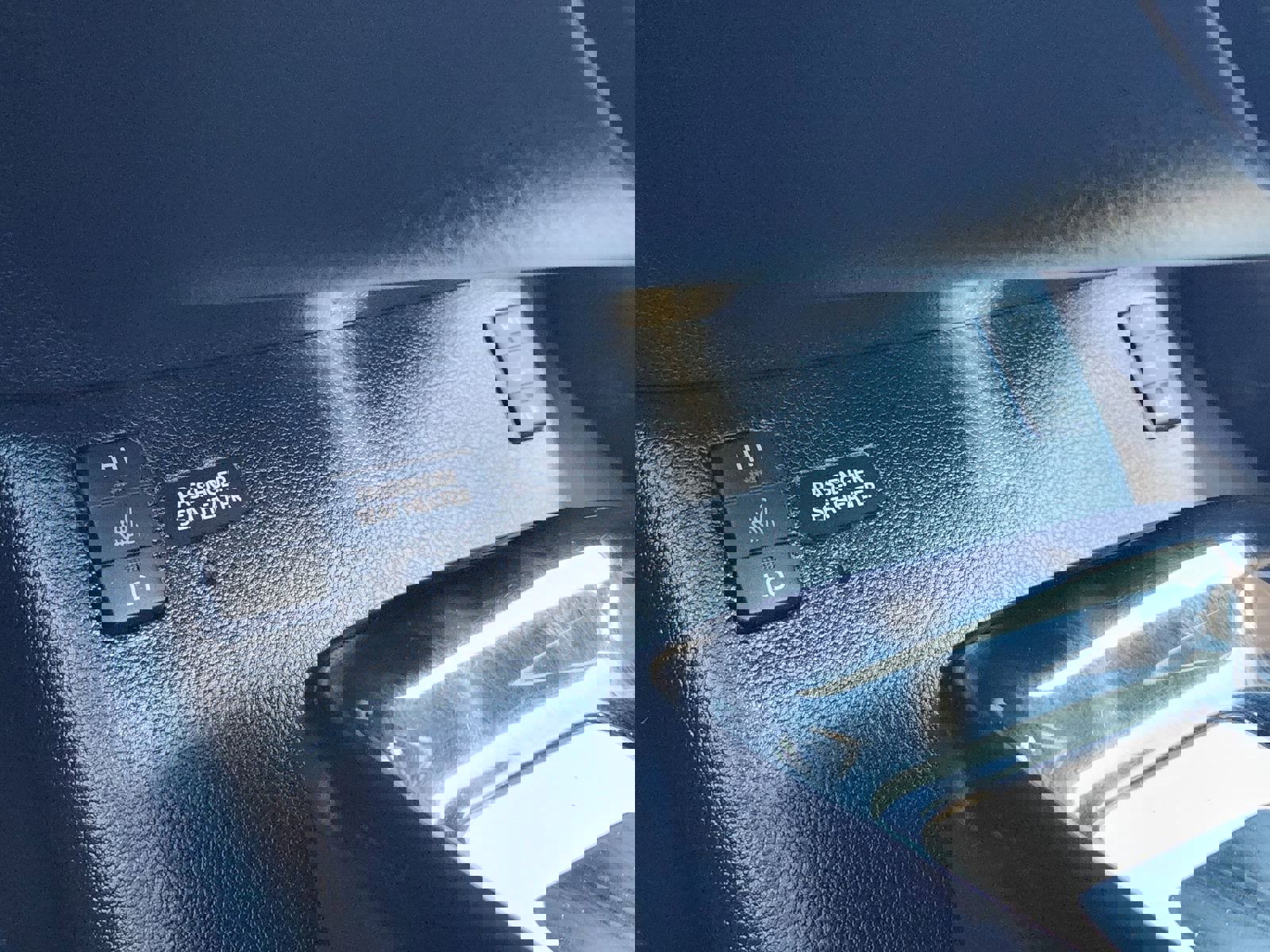 Used 2016 Toyota Prius Four w/ Advanced Technology Package image 28