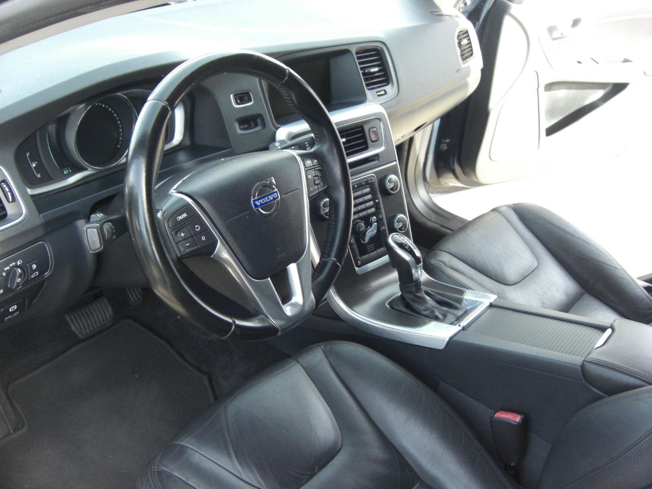 Used 2014 Volvo S60 T5 FWD image 6