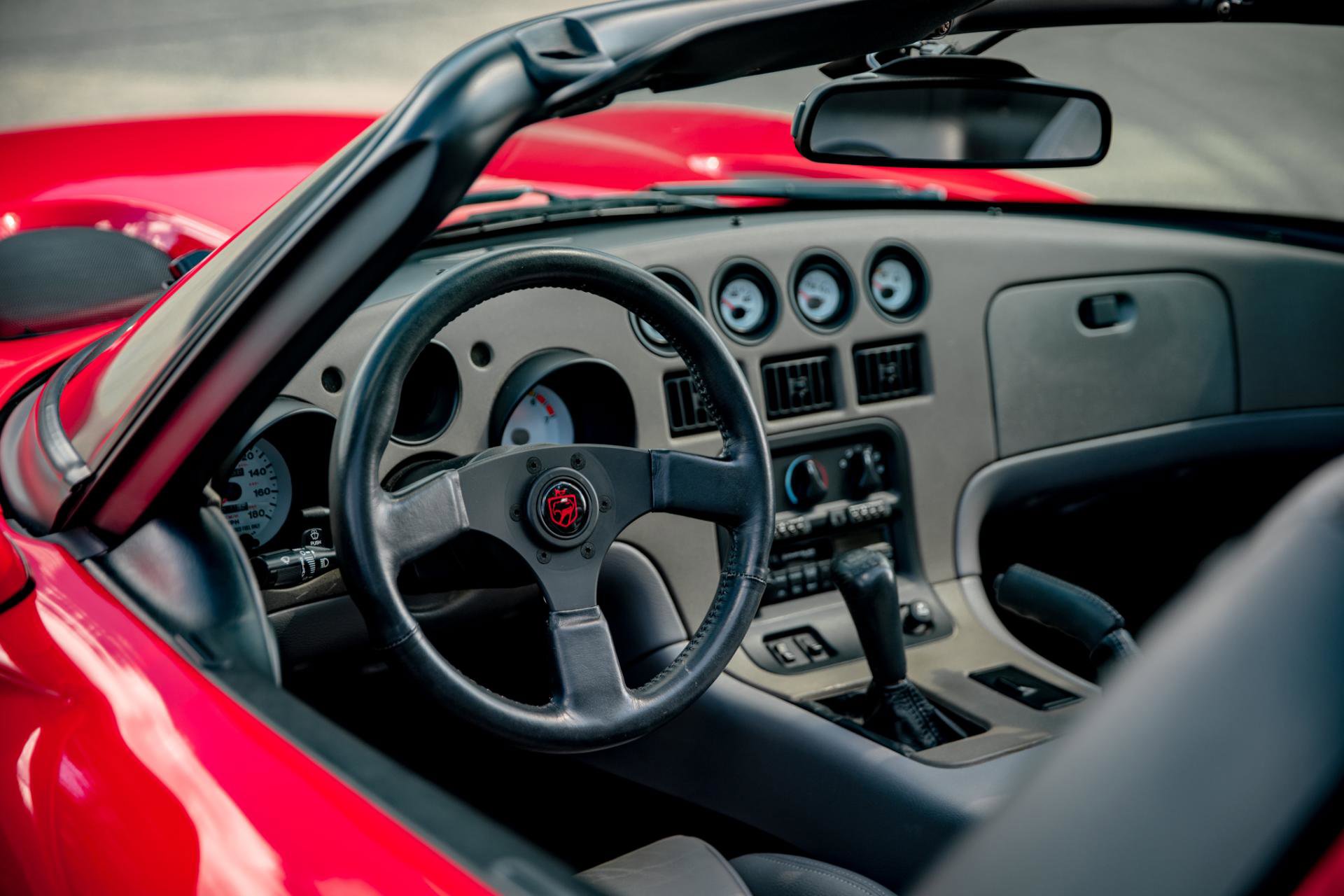 Used 1994 Dodge Viper RT/10 image 10