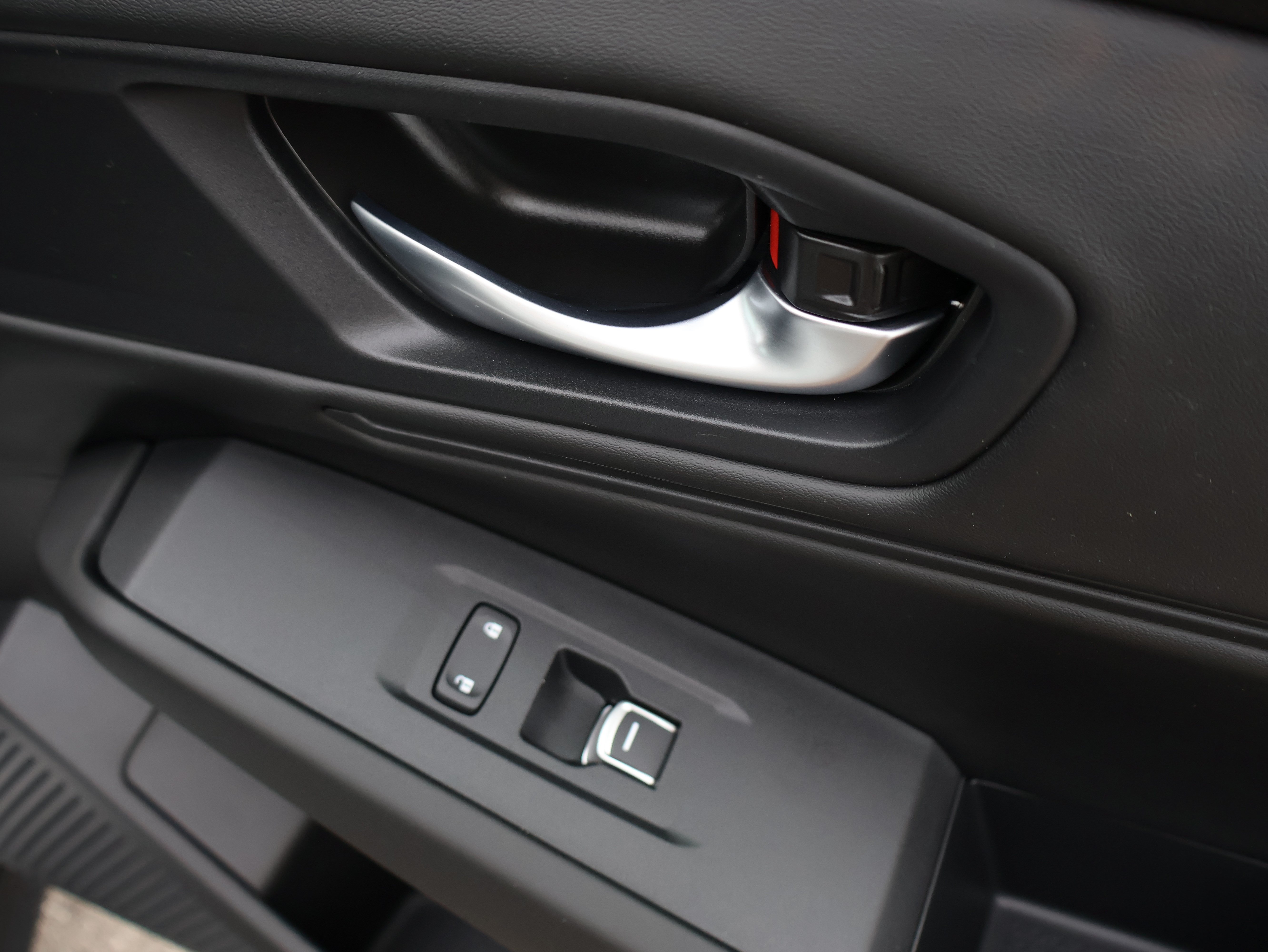 Used 2025 Honda Accord SE image 11