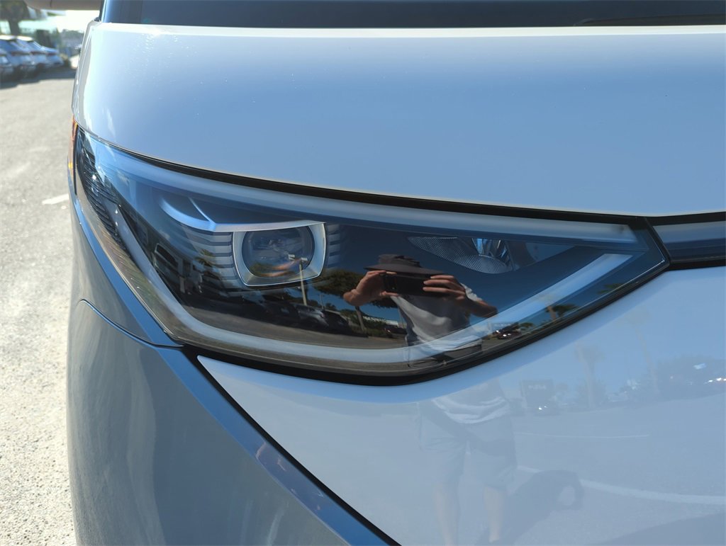 New 2025 Volkswagen ID. Buzz 1st Edition image 13