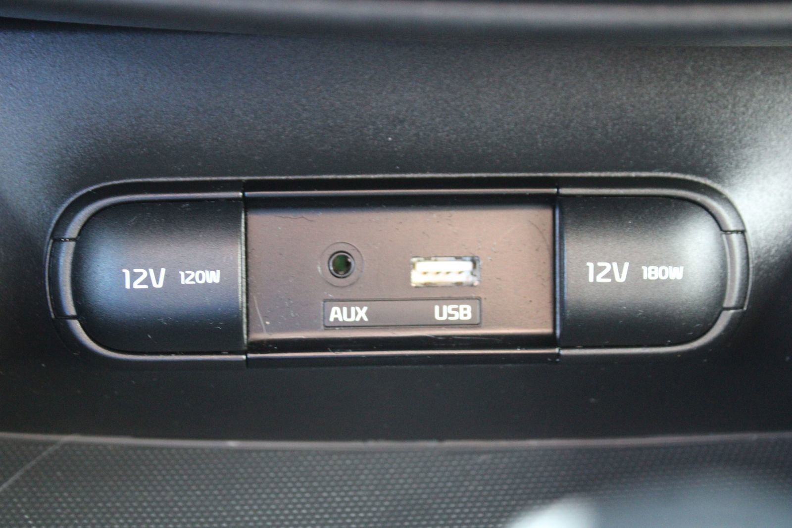 Certified 2018 Kia Soul + image 35