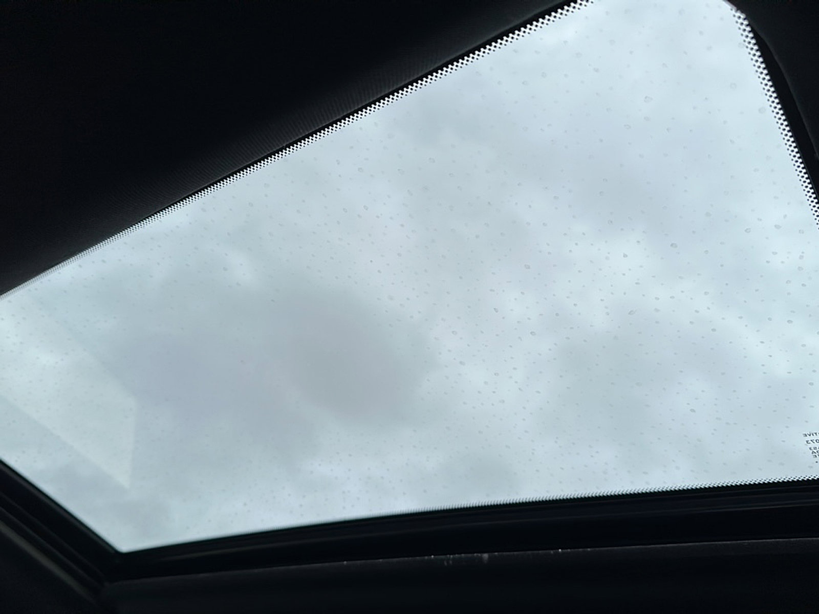 Used 2019 INFINITI Q60 3.0t Luxe w/ Essential Package image 34