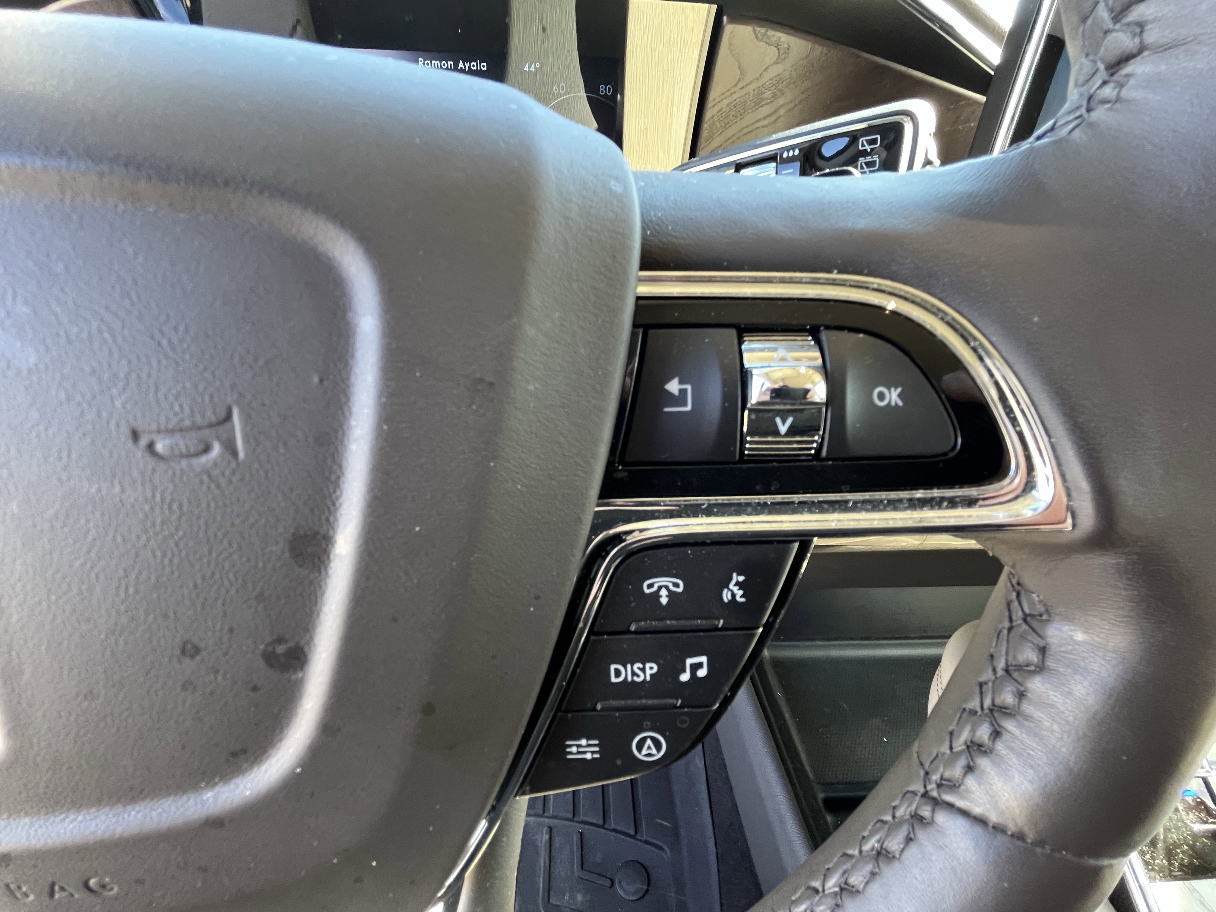 Used 2024 Lincoln Navigator Premiere image 21