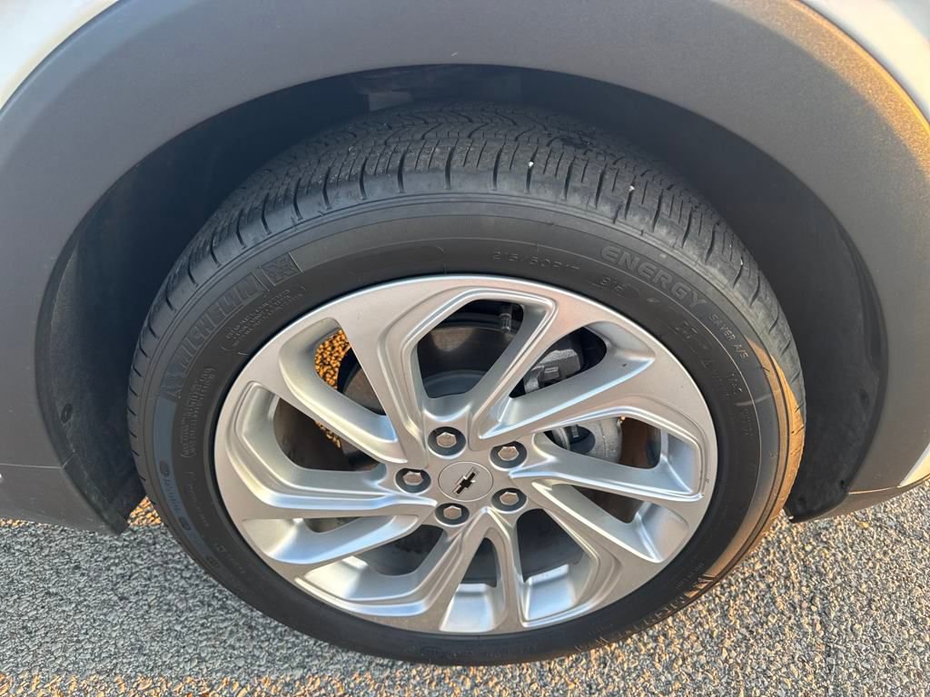 Used 2023 Chevrolet Bolt EUV LT image 11