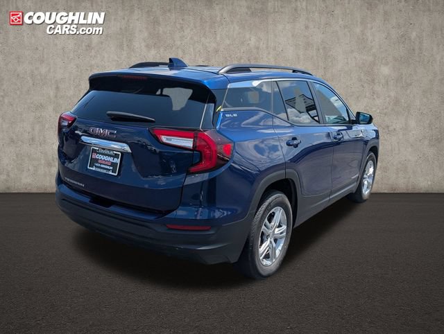 Used 2022 GMC Terrain SLE w/ Driver Convenience Package FWD image 8