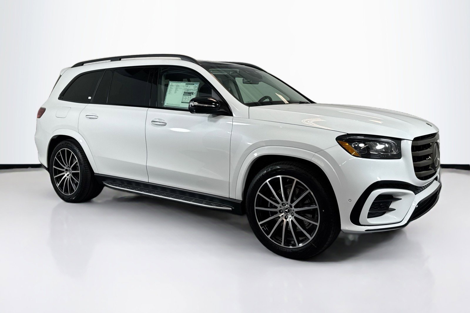 New 2026 Mercedes-Benz GLS 580 4MATIC image 3