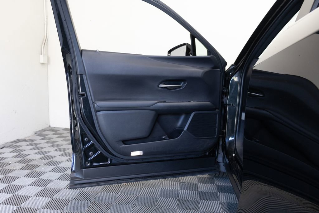 Used 2020 Lexus UX 200 w/ Premium Package FWD image 15