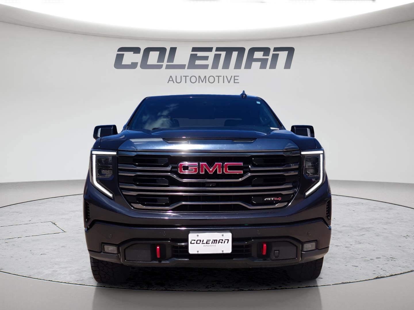 Used 2022 GMC Sierra 1500 AT4 w/ AT4 Premium Package AWD/4WD image 8