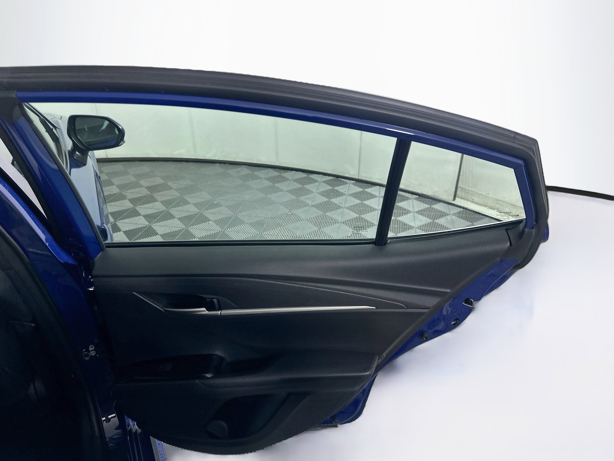 Used 2025 Toyota Camry SE FWD image 29