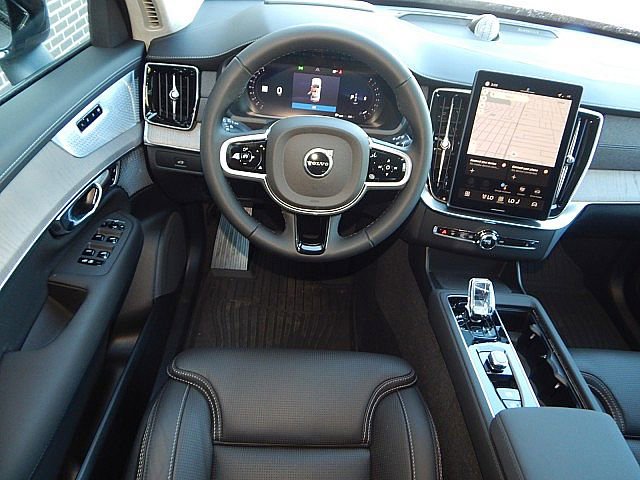 New 2026 Volvo XC90 B6 Ultra w/ Lounge Package image 12