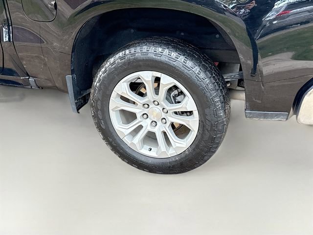 Used 2022 Chevrolet Silverado 1500 LTZ image 32