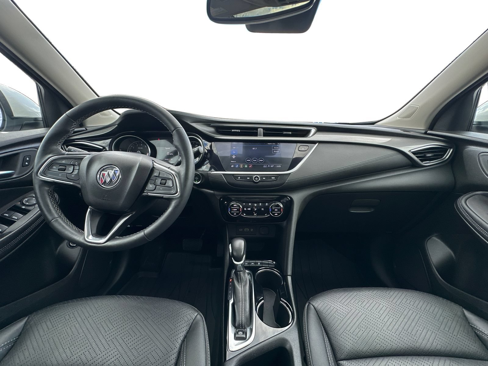 Used 2022 Buick Encore GX Essence w/ Experience Buick Package AWD/4WD image 14