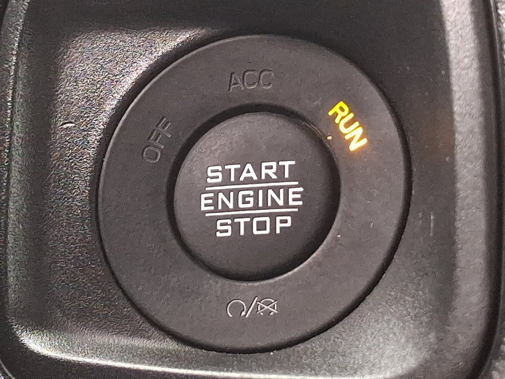 Used 2024 Jeep Wrangler Unlimited AWD/4WD image 22