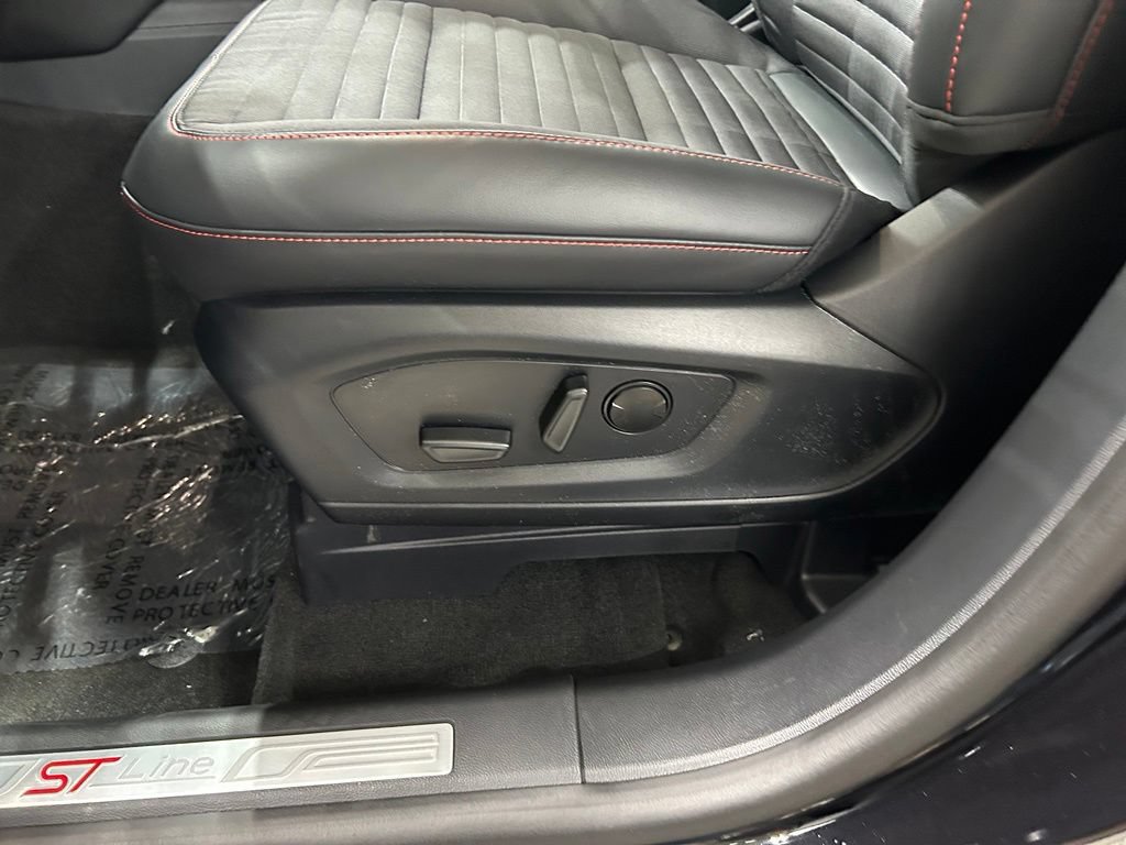 New 2027 Ford Explorer ST-Line w/ Premium Package AWD/4WD image 11