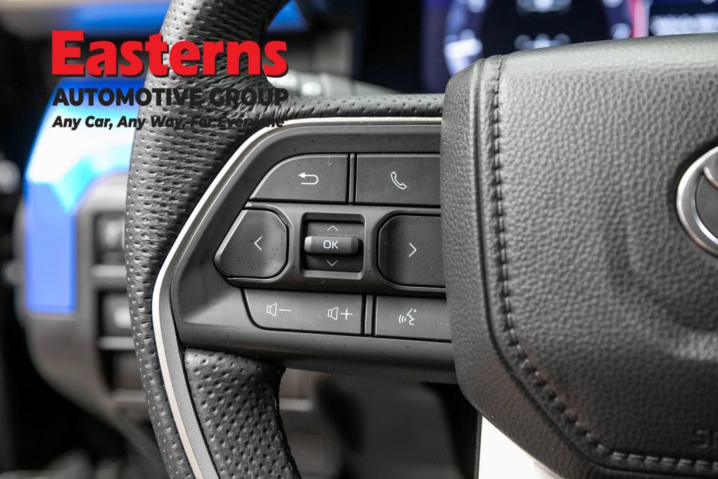 Used 2025 Toyota Tacoma TRD Off-Road AWD/4WD image 70