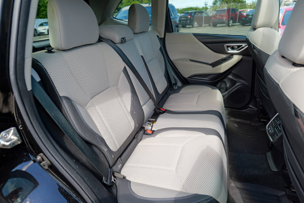 Used 2021 Subaru Forester Premium AWD/4WD image 31