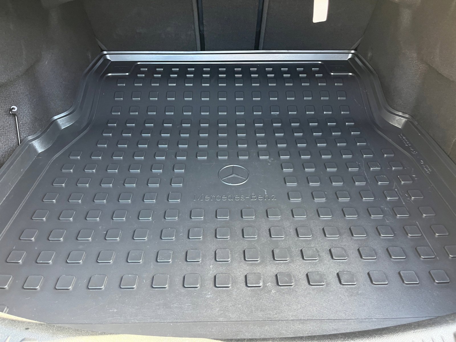 Used 2018 Mercedes-Benz E 300 4MATIC image 27