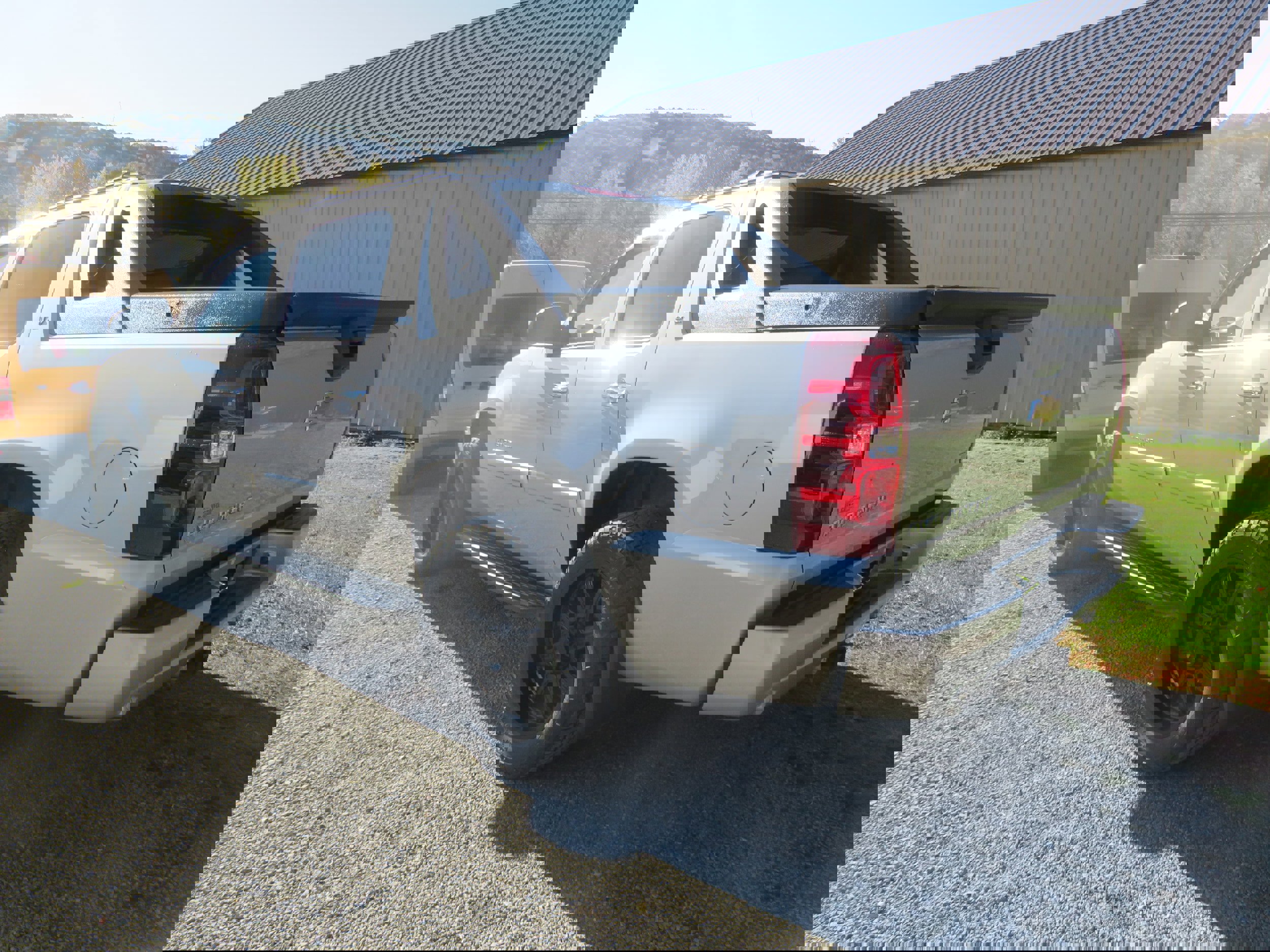 Used 2008 Chevrolet Avalanche LTZ w/ LTZ Preferred Equipment Group image 5