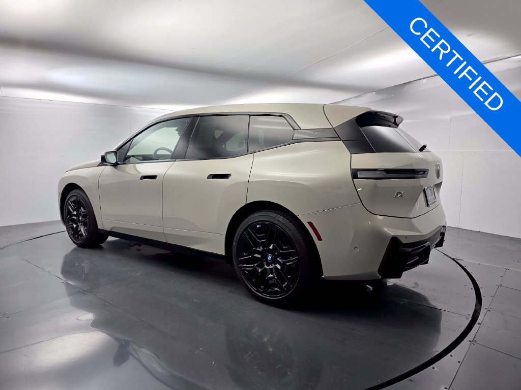 Certified 2026 BMW iX xDrive60 w/ M Sport Package AWD/4WD image 6