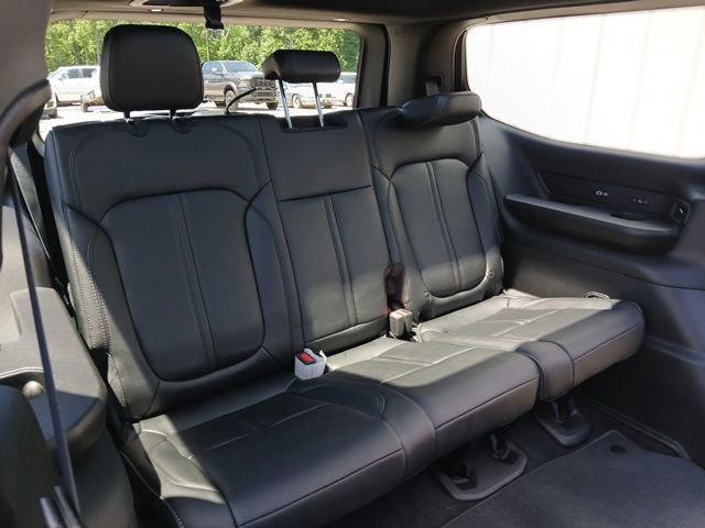 New 2026 Jeep Grand Wagoneer Limited AWD/4WD image 17