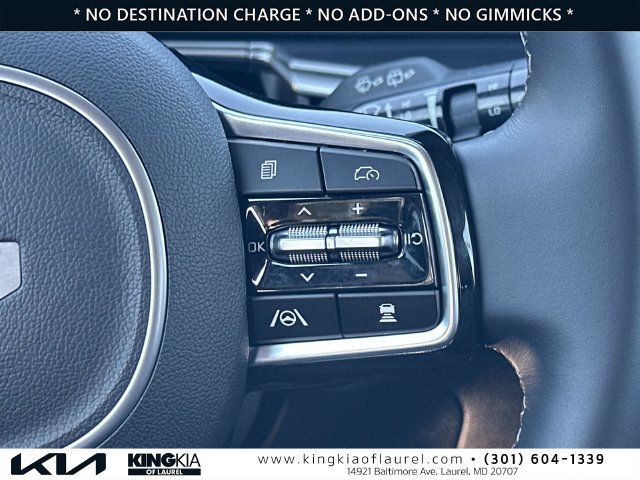Used 2025 Kia Sorento S AWD/4WD image 9
