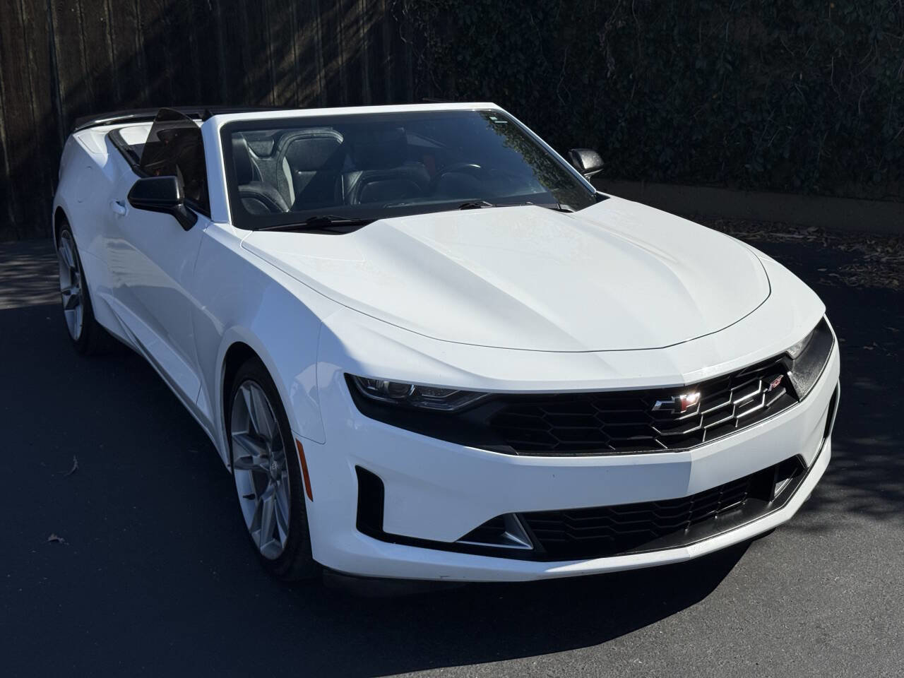 Used 2020 Chevrolet Camaro LT w/ RS Package RWD image 9