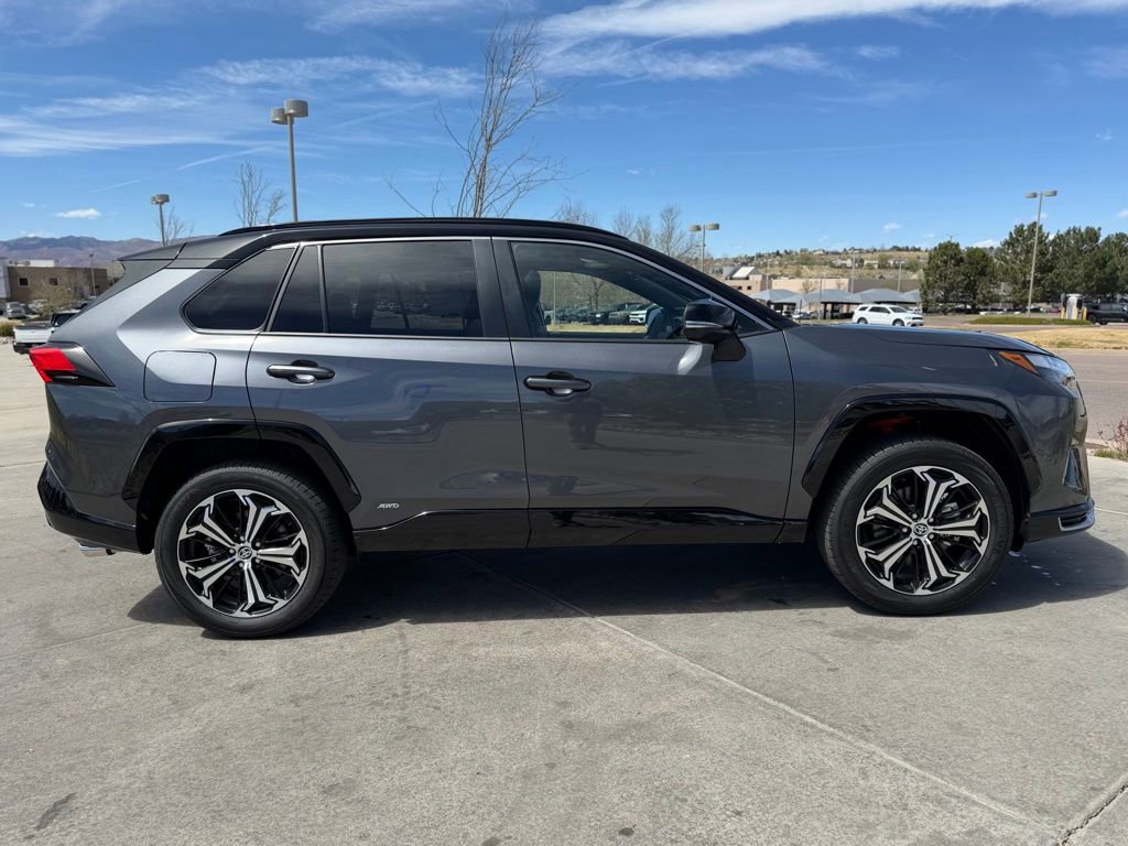 Used 2025 Toyota RAV4 XSE w/ Weather Package AWD/4WD image 9