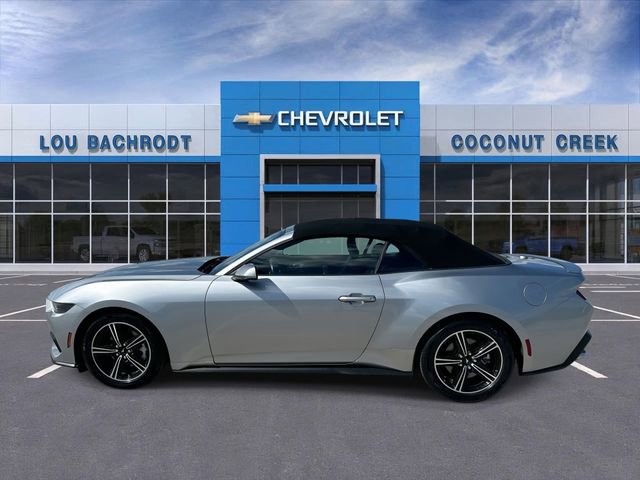 Used 2025 Ford Mustang Premium RWD image 5
