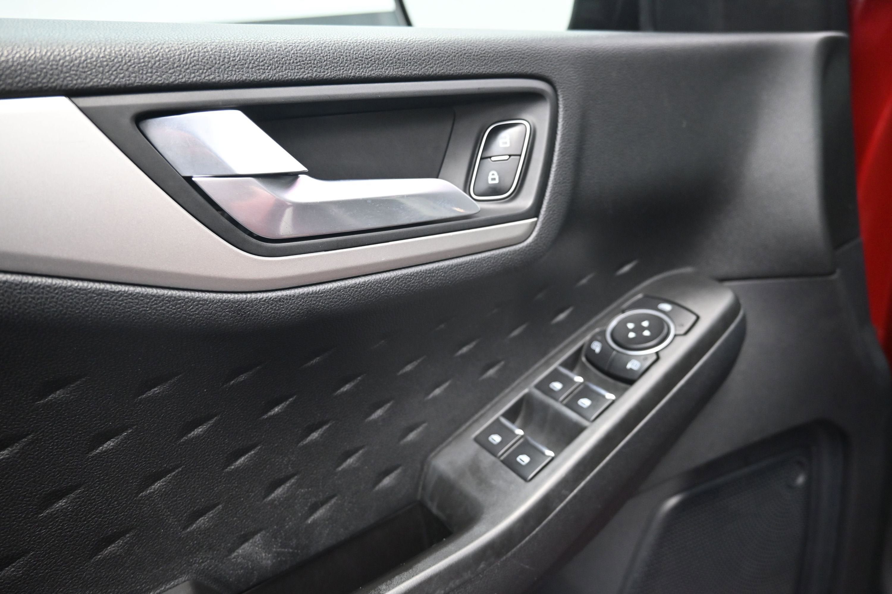 Used 2020 Ford Escape SE FWD image 24