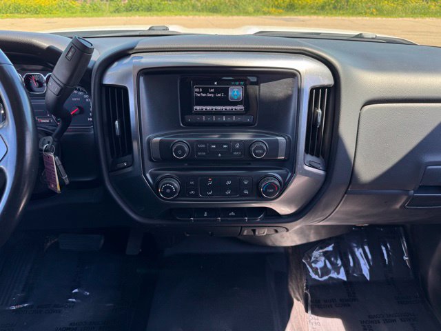 Used 2015 Chevrolet Silverado 2500 LT AWD/4WD image 2