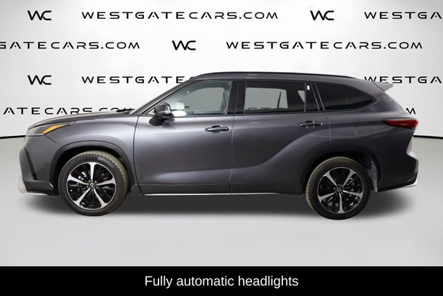 Used 2021 Toyota Highlander XSE image 13