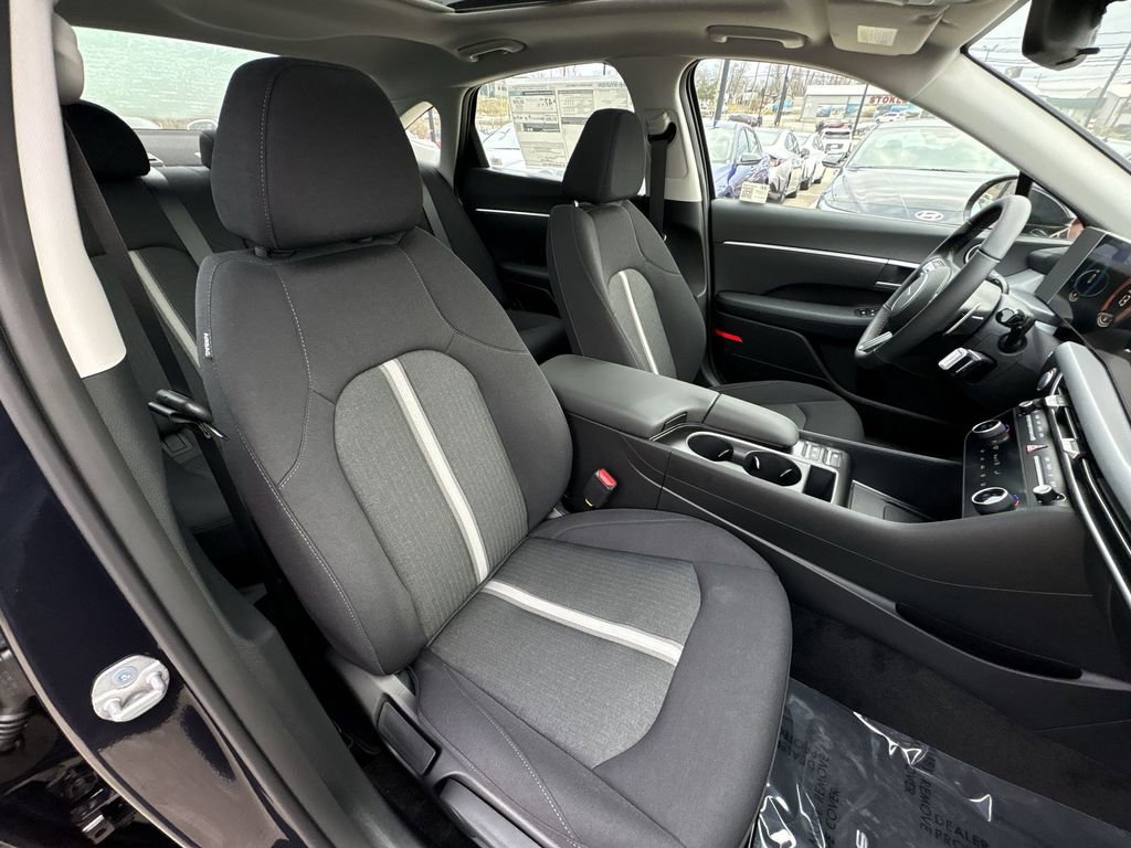 New 2026 Hyundai Sonata SEL FWD image 24