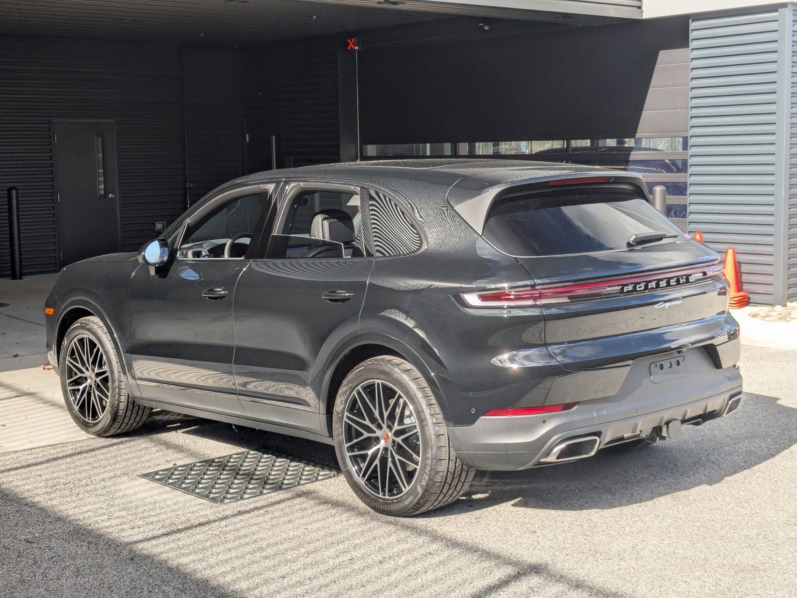 New 2026 Porsche Cayenne AWD/4WD image 3
