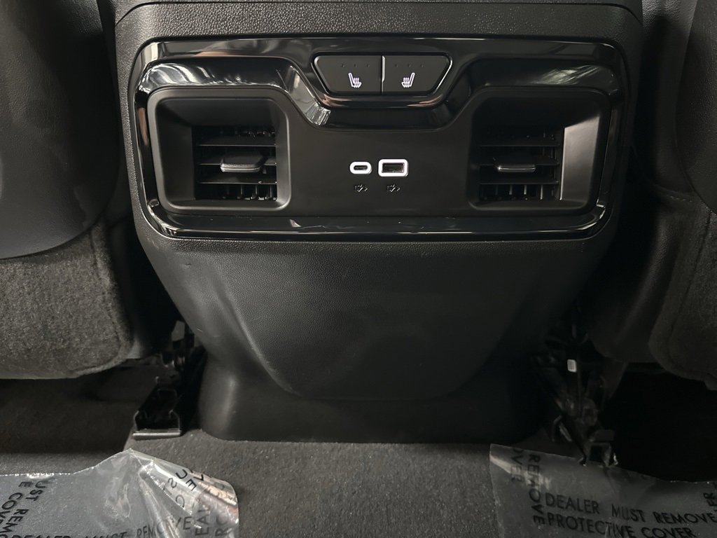 Used 2024 GMC Sierra 2500 AT4X image 34