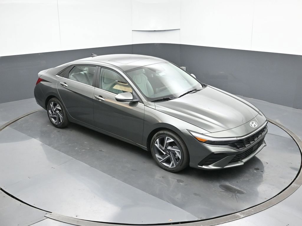 New 2026 Hyundai Elantra Limited image 51