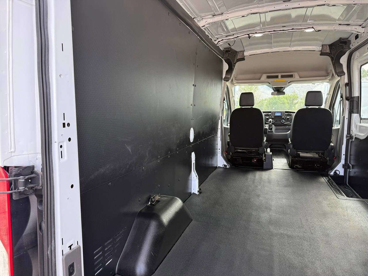 Used 2020 Ford Transit 250 Medium Roof w/ Load Area Protection Package RWD image 22