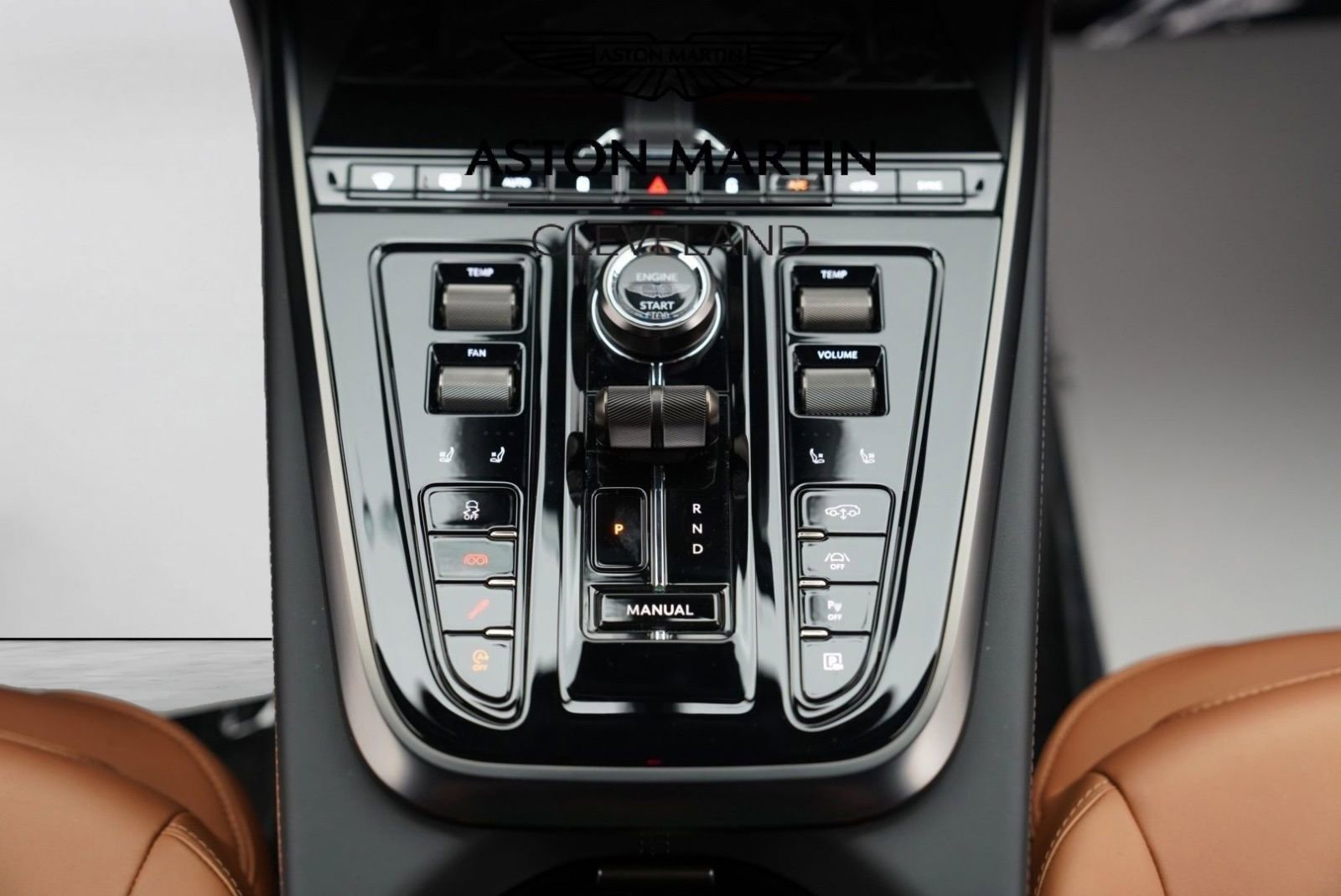 Used 2025 Aston Martin DBX 707 AWD/4WD image 48