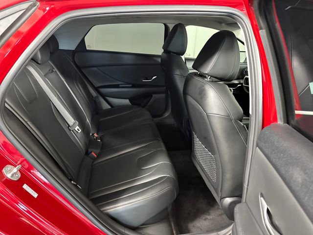 Used 2023 Hyundai Elantra Limited image 27