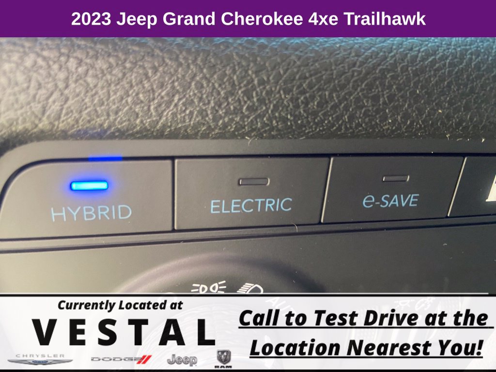 New 2023 Jeep Grand Cherokee Trailhawk AWD/4WD image 21
